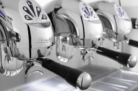 Vorschau: Siebträger-Espressomaschine Adonis, 3-gruppig, mit Manometer für Pumpendruck, Farbe Edelstahl Vorschau: Siebträger-Espressomaschine Adonis, 3-gruppig, mit Manometer für Pumpendruck, Farbe Edelstahl