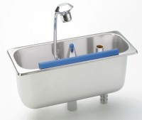 Edelstahl-Einbau-Portionierspüle mit Portioniererdusche Edelstahl-Einbau-Portionierspüle mit Portioniererdusche