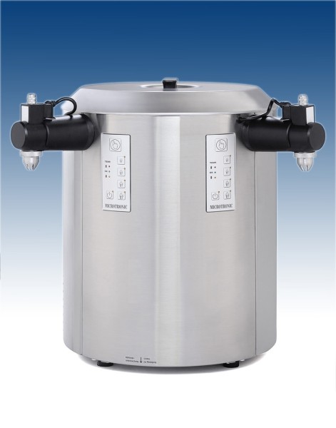 Sahnemaschine 2 x 6 Liter, Bedienfelder mittig zwischen den Zapfhähnen, Leistung je Zapfhahn ca. 90