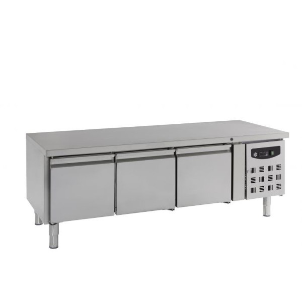 Unterbaukühltisch, 3 x GN 1/1, 162 Liter, 3 Türen, +2 bis +8 °C, 230V 50Hz, 0,34 kW