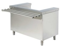 SOLOTEC Einfahrelement für Geräte bis 550 mm Breite mit Tablettablage SOLOTEC Einfahrelement für Geräte bis 550 mm Breite mit Tablettablage