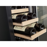 Vorschau: Weinkühlschrank, 50 Liter, +5 bis +20 °C, 1 Zone, 1 Glastür, Umluftkühlung, schwarz Vorschau: Weinkühlschrank, 50 Liter, +5 bis +20 °C, 1 Zone, 1 Glastür, Umluftkühlung, schwarz